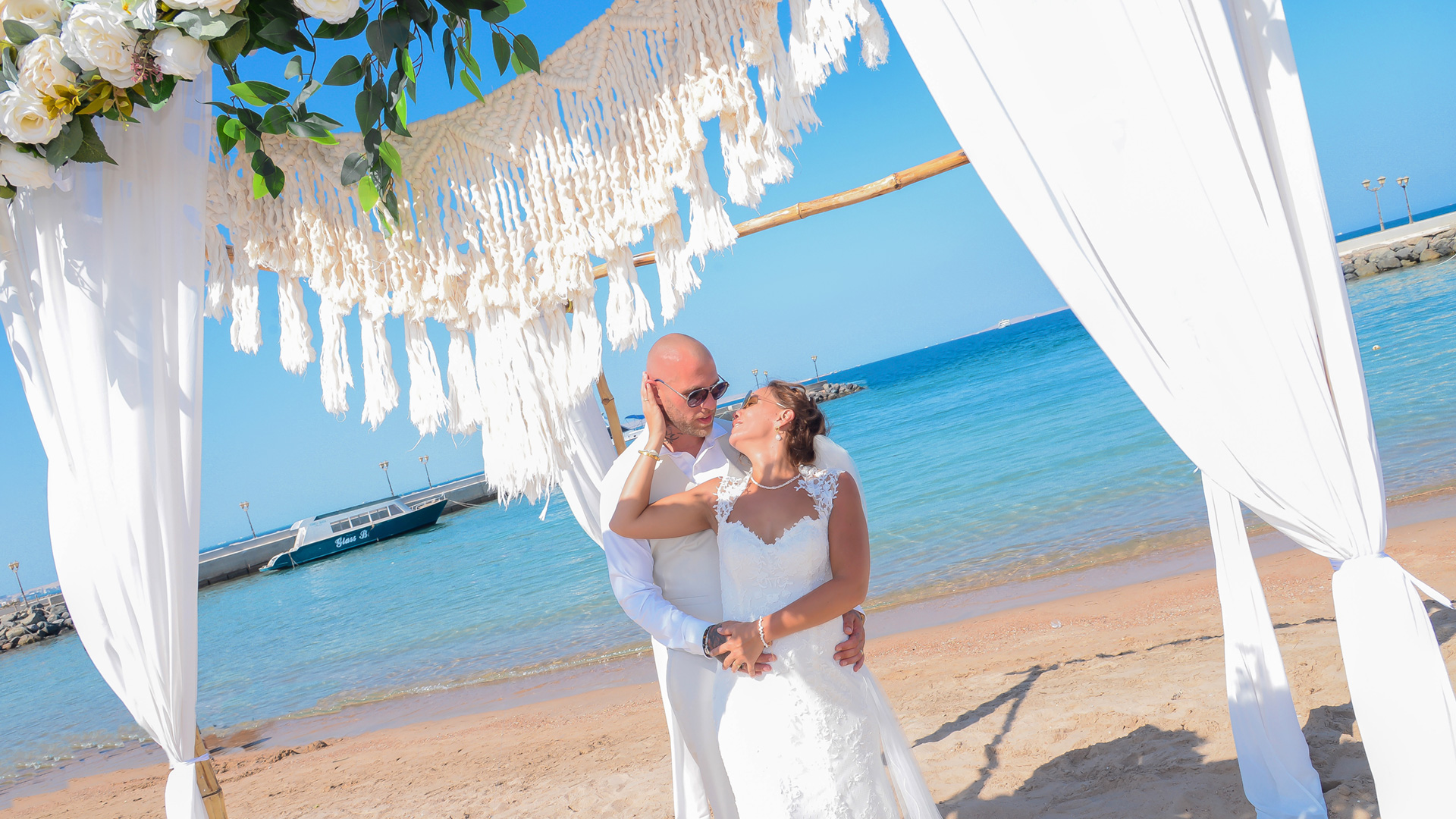 egyptwed-wedding-beach-groom-bride-arch-egypt-hurghada-red-sea-wedding-abroad