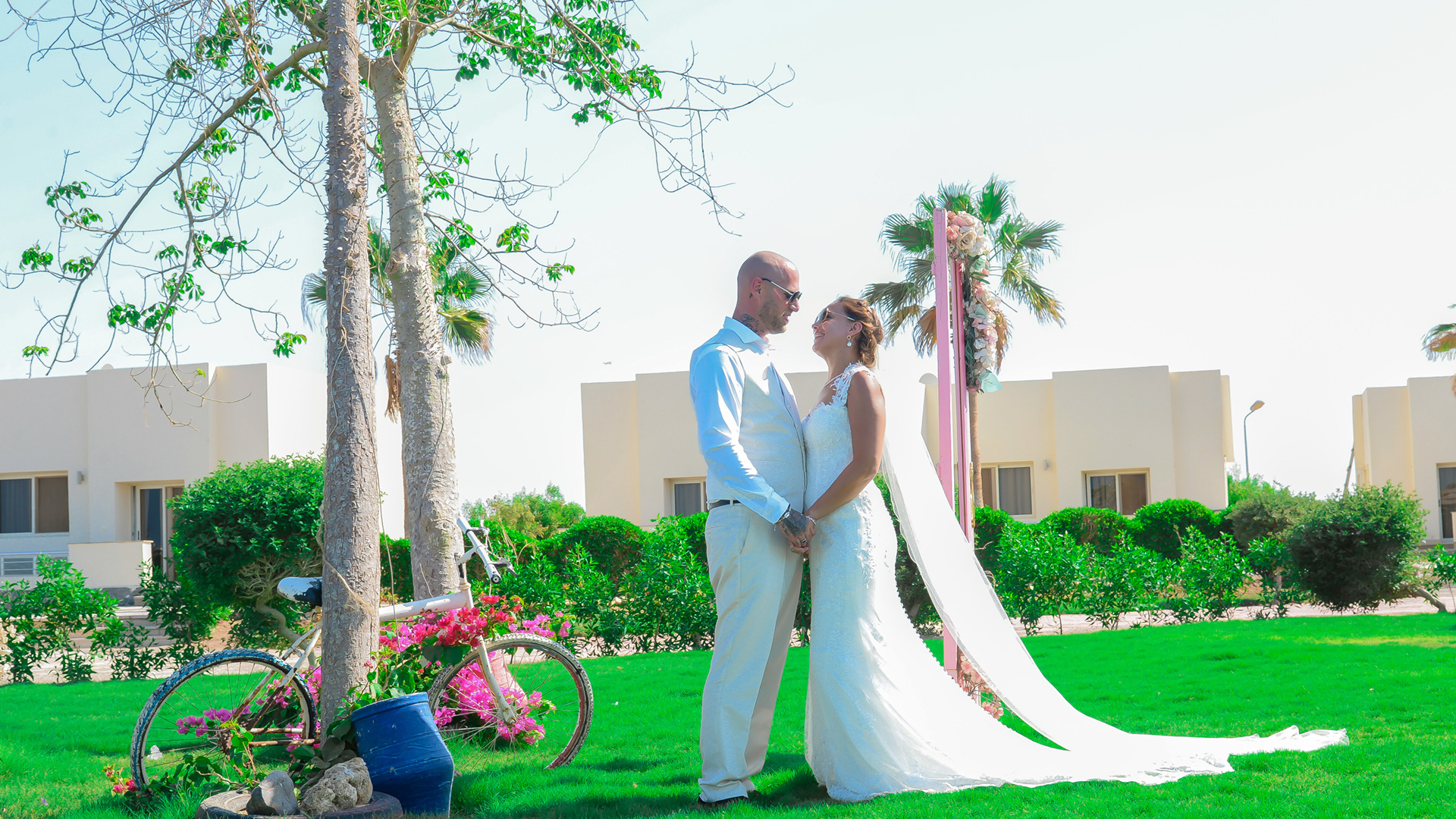 egyptwed-groom-bride-decorations-bike-garden-egypt-hurghada-red-sea-wedding-abroad